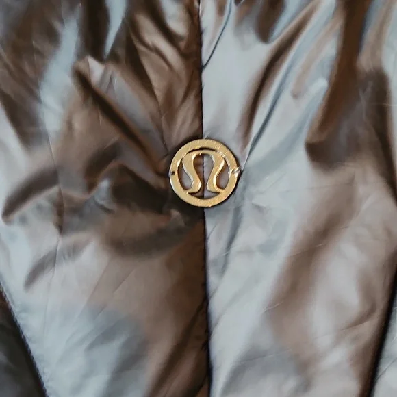 Lululemon | Rare Reversible Quilted Puffer Vest - Picture 8 of 17